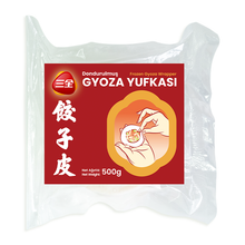 Load image into Gallery viewer, SANQUAN DONDURULMUŞ GYOZA YUFKASI (FROZEN GYOZA WRAPPER) 饺子皮 - 500G
