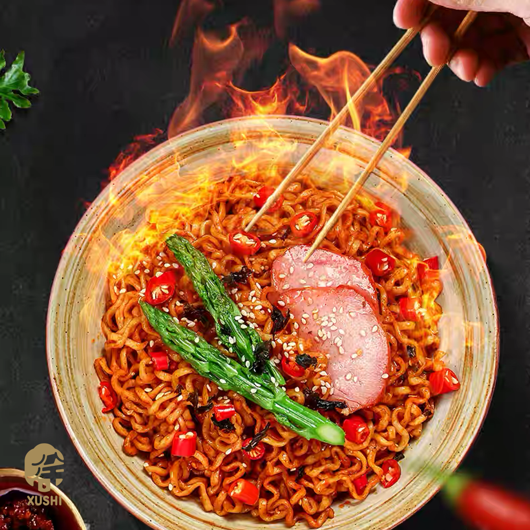 BAIXIANG  KLASİK ACILI TAVUK HAZIR ERİŞTE (CLASSIC HOT CHICKEN INSTANT NOODLE) 白象经典火鸡拌面 - 560G